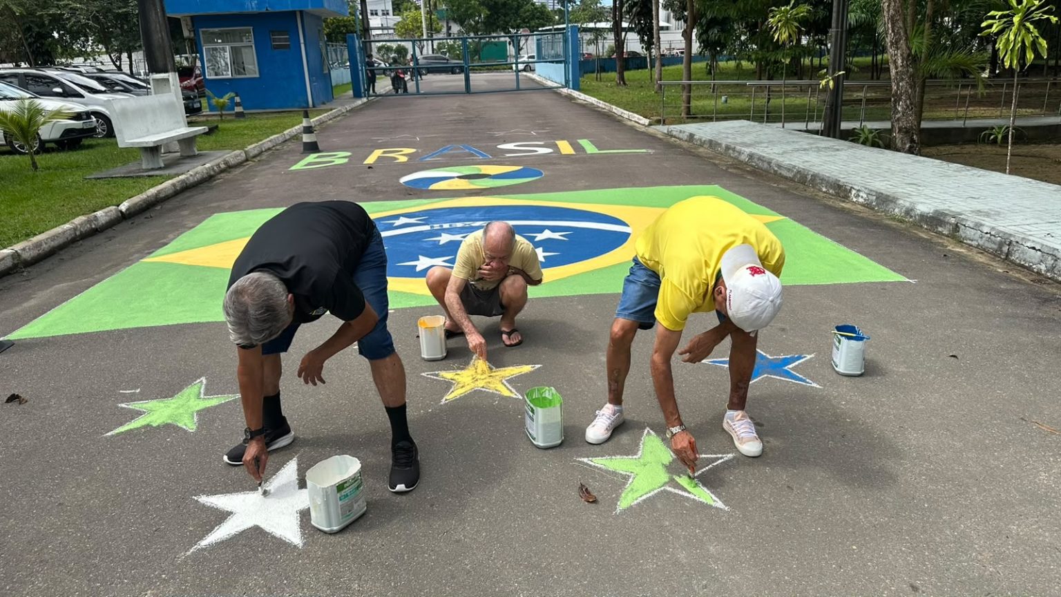 Fundação Doutor Thomas realiza atividade temática da Copa do Mundo para pessoas idosas na sede em Manaus