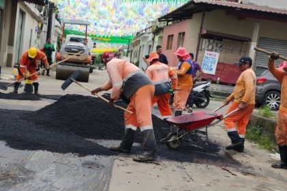 Prefeitura de Manaus intensifica recuperação viária no bairro Nova Esperança Prefeitura de Manaus intensifica recuperação viária no bairro Nova Esperança e reforça mobilidade urbana