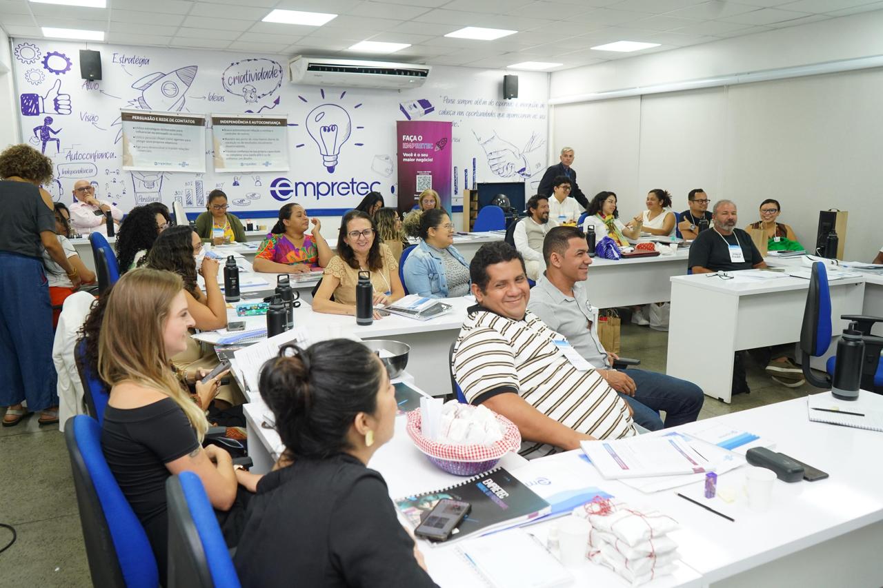 Prefeitura de Manaus e Semtepi divulgam lista dos 60 selecionados para minicurso de postura profissional e atendimento técnico em TI nos dias 29 e 30/6