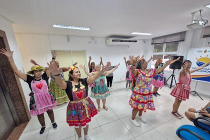 Programa Vitalidade da Manausprev encerra cursos de ritmos e artesanato em feltro com 47 participantes