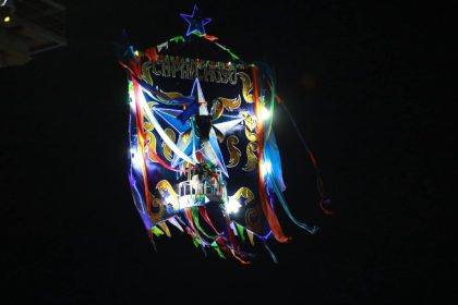 Boi Caprichoso encerra apresentações no 59º Festival de Parintins com tema Norte Brasil e rituais indígenas