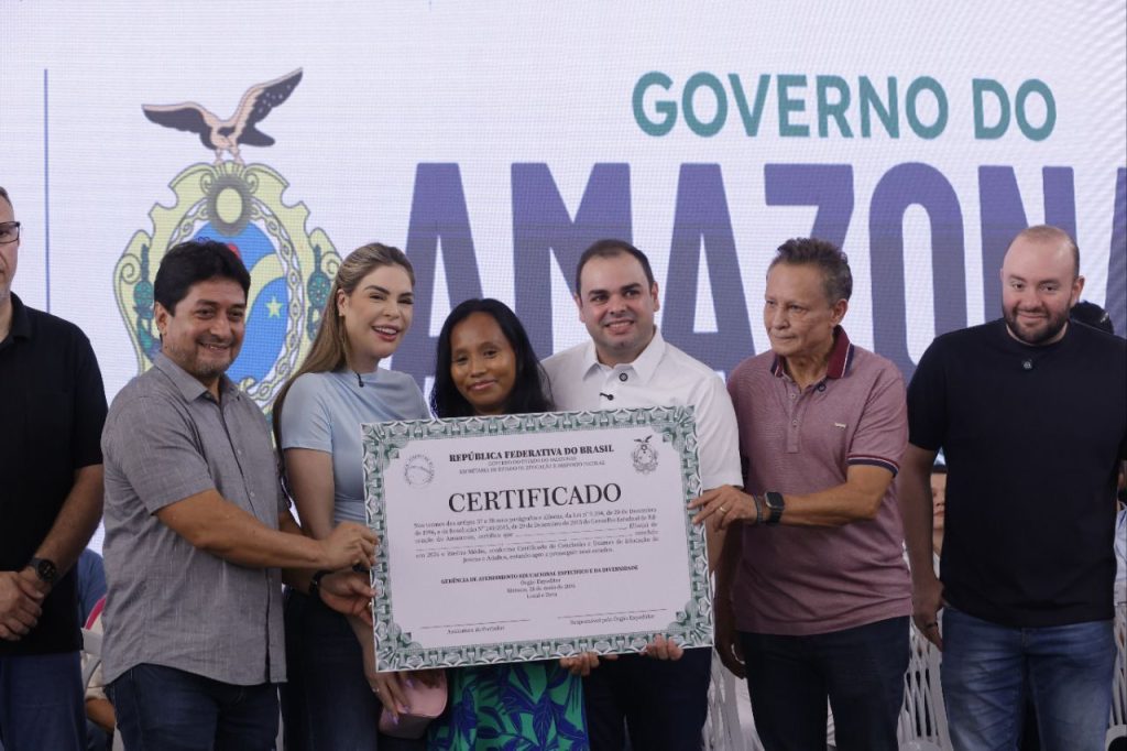 Governo Presente reúne órgãos e realiza cerca de 4,9 mil atendimentos na Cidade de Deus em Manaus