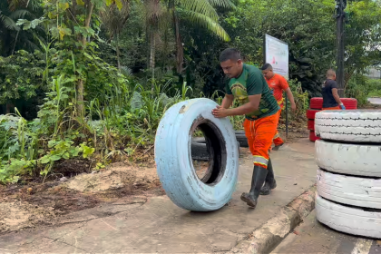 Prefeitura de Manaus transforma lixeira irregular em jardim ecologico e recupera quase 200 metros na rua Matrinxã