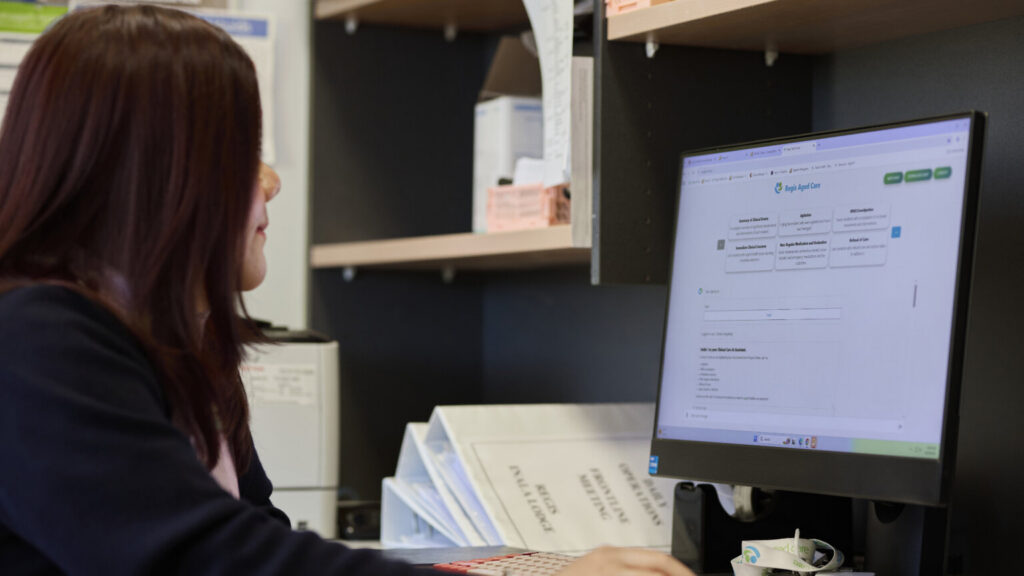 RegiCare Assist é adotado pela Regis Aged Care para reduzir papel e priorizar cuidados desde En septiembre de 2025