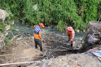 Prefeitura de Manaus inicia contenção de erosão e recuperação na rua Mogi das Cruzes no São José Operário