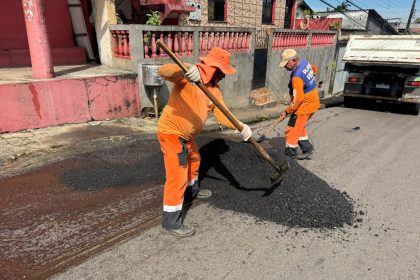 Prefeitura de Manaus intensifica operação Tapa-Buracos em Nova Esperança para recuperar vias e melhorar mobilidade