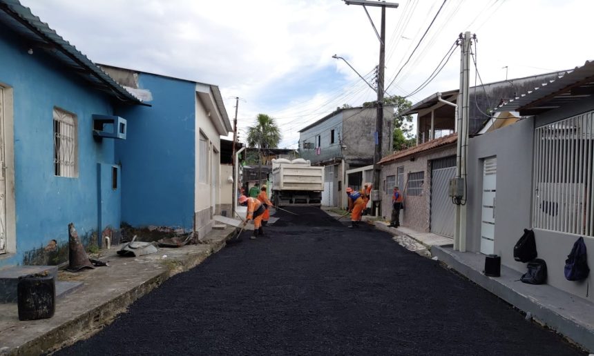 Prefeitura de Manaus amplia recuperação viária com manutenção asfáltica na rua Dom Bosco, zona Norte