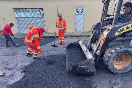 Prefeitura de Manaus realiza recuperação asfáltica na rua Moisés para melhorar mobilidade e segurança na Colônia Terra Nova