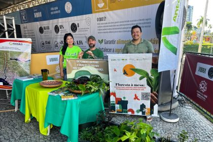 Caminhão ODS leva doação de mudas e educação ambiental a Ponta Negra em ação da Semmas durante Junho Verde