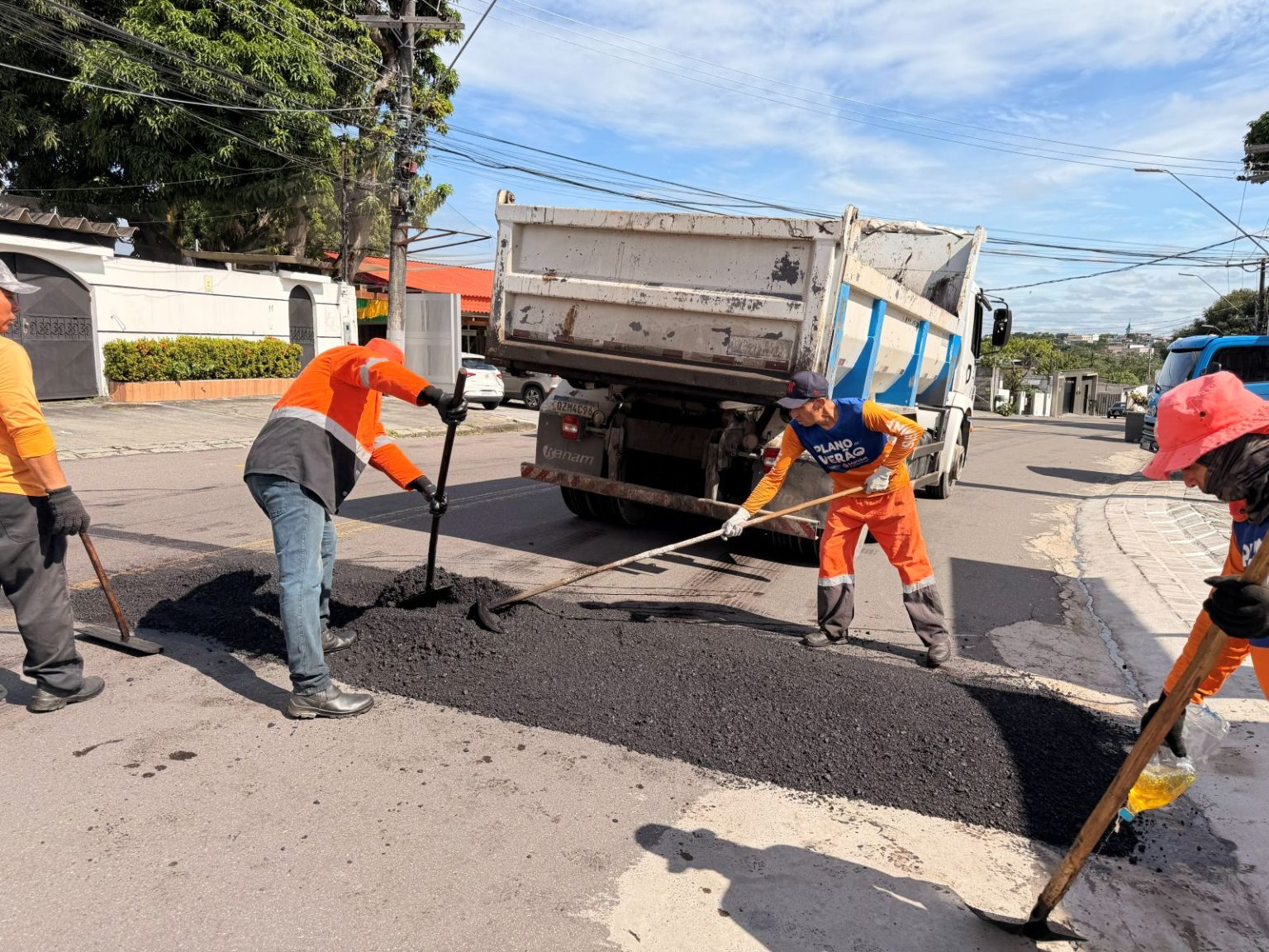Prefeitura de Manaus implanta lombadas na Avenida Via Láctea para reduzir velocidade e reforçar segurança viária no Aleixo