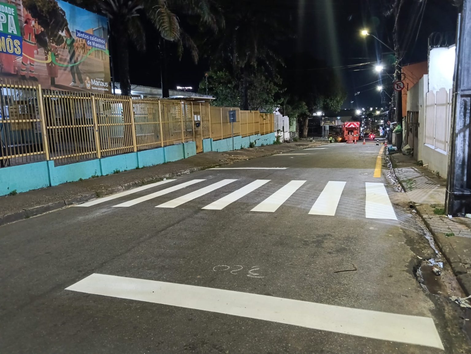 Prefeitura de Manaus realiza nova etapa de sinalização viária em quatro zonas da cidade para organizar o trânsito