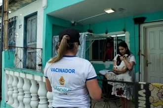 Prefeitura de Manaus abre processo seletivo para campanha de vacinação antirrábica animal de 2026 com 295 vagas temporárias