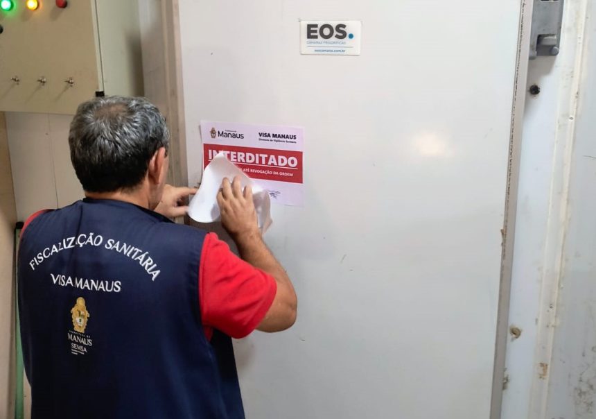 Açougue em Manaus é interditado e 116 quilos de carnes foram inutilizados após fiscalização da Visa Manaus