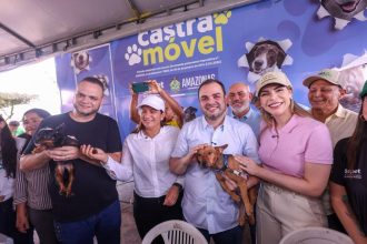 Governo Presente leva consultas especializadas e exames de imagem a Careiro Castanho com Carreta da Saúde