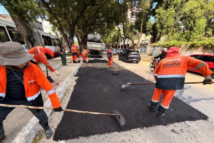 Prefeitura de Manaus conclui recuperação e aplica massa asfáltica na avenida Getúlio Vargas após obra emergencial
