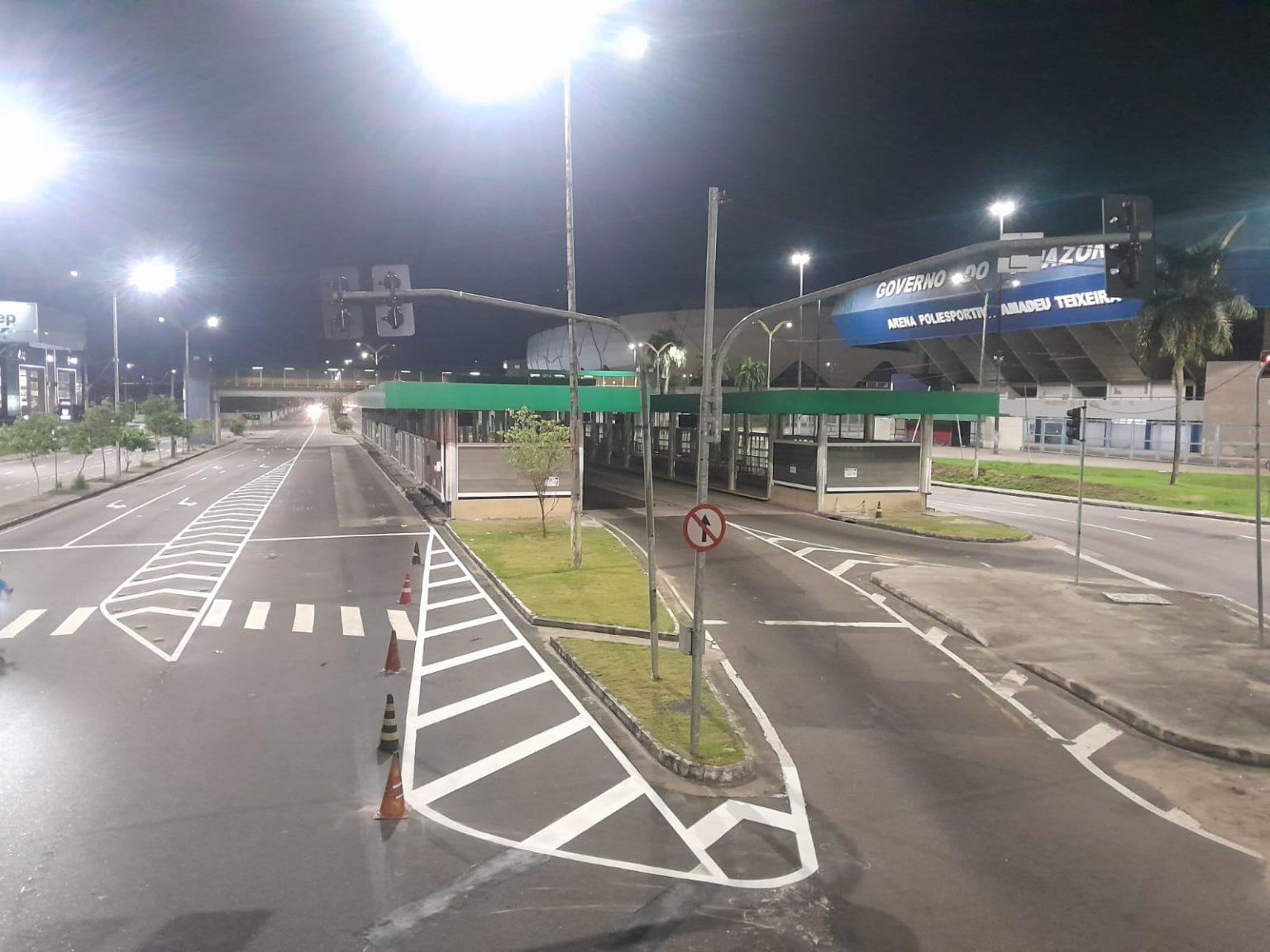 Prefeitura de Manaus amplia sinalização viária em corredores e cruzamentos da cidade