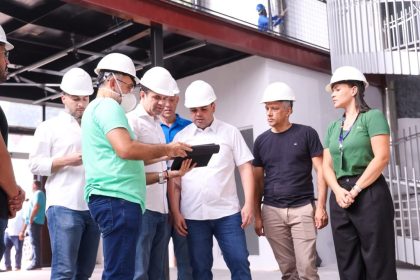 Governador Roberto Cidade vistoria obras da Escola de Saúde Pública do Amazonas e da Policlínica e Hospital-Dia do Complexo Hospitalar Sul em Manaus