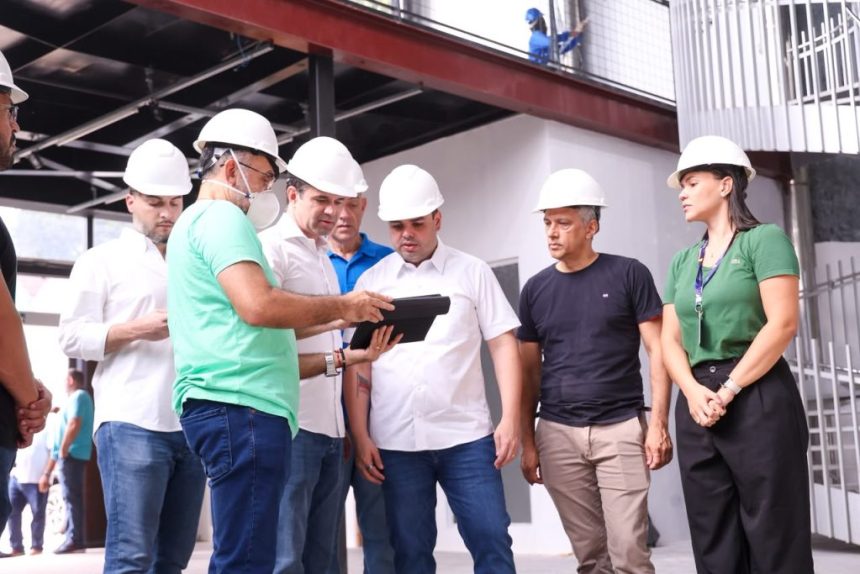 Governador Roberto Cidade vistoria obras da Escola de Saúde Pública do Amazonas e da Policlínica e Hospital-Dia do Complexo Hospitalar Sul em Manaus