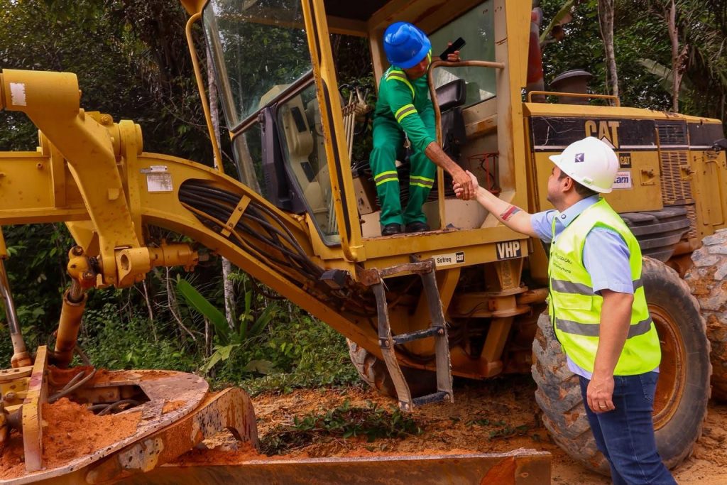 Governo do Amazonas retoma última etapa das obras da AM-010 a partir do quilômetro 66 em Rio Preto da Eva