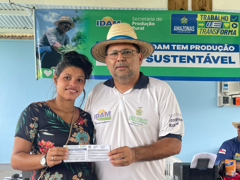 Idam entrega 30 Cartões do Produtor Primário em Manacapuru e abre acesso ao crédito rural para agricultores familiares