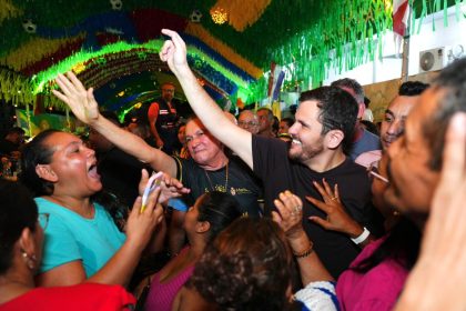 Prefeitura de Manaus inaugura Rua da Copa na Compensa e valoriza trabalhadores da Semulsp