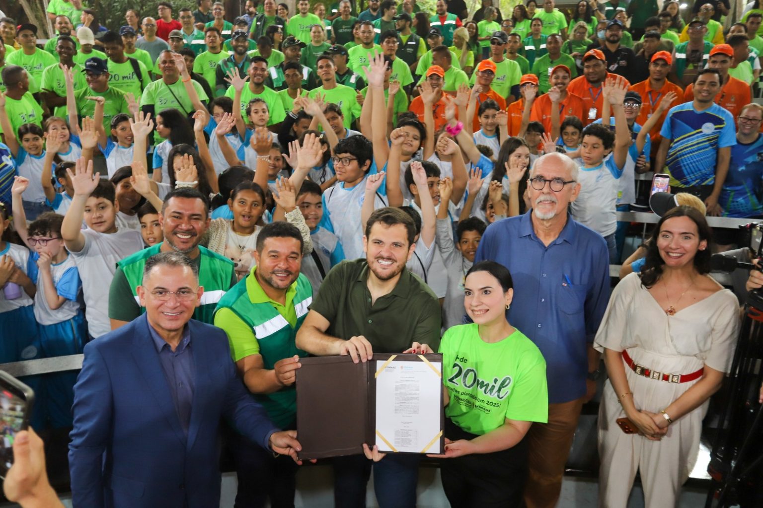 Renato Junior lança Junho Verde em Manaus com pacote ambiental, convocação e centros de mudas