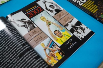Exposição Memórias da Copa na Biblioteca Pública do Amazonas segue aberta até 24 de julho para visitação gratuita