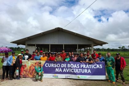 Idam capacita 36 agricultores familiares em boas práticas na avicultura em São Sebastião do Uatumã