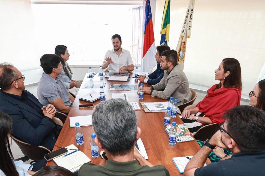 Prefeito Renato Junior cobra eficiência nas obras em manaus e pressiona Energisa por melhorias