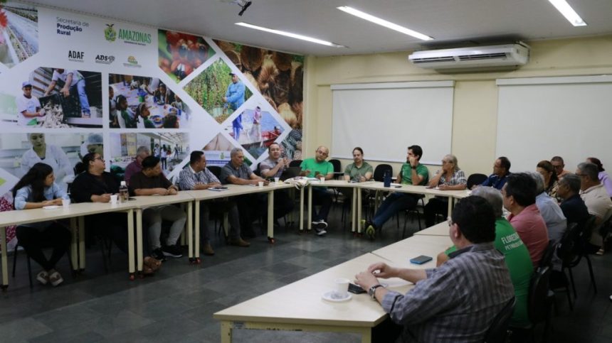 Sepror reúne conselhos para debater desenvolvimento rural, regularização fundiária e estiagem no Amazonas