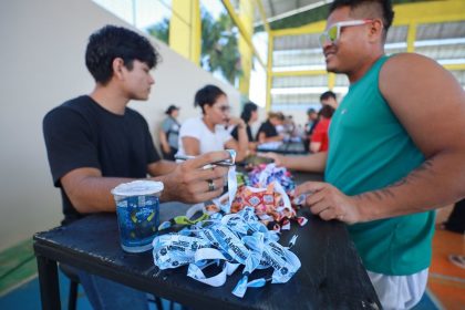Governo do Amazonas inicia troca de alimentos por pulseiras para Festa dos Visitantes em Parintins