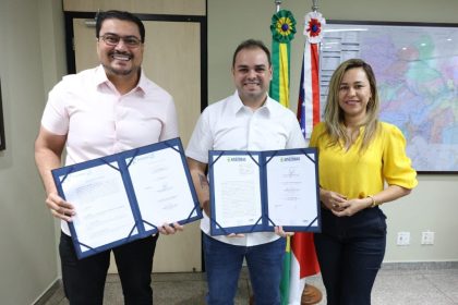Governo do Amazonas assina convênio do Asfalta Amazonas e destina R$ 30,3 milhões para pavimentação em Autazes
