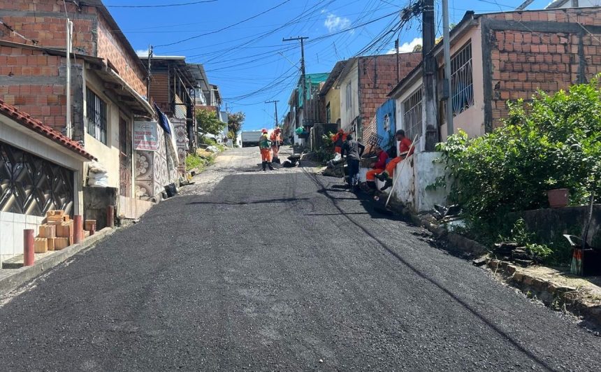 Prefeitura de Manaus conclui recuperação viária na rua Dinamarca e amplia mobilidade urbana no Parque das Nações