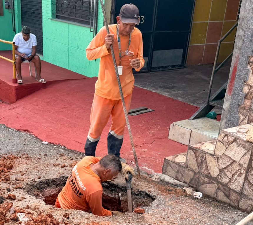 Prefeitura de Manaus inicia recuperação da rede de drenagem na rua Boa Esperança no Compensa