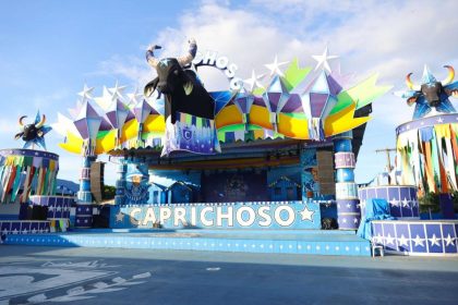 Sejusc entrega Selo Território de Direitos a Caprichoso e Garantido durante Festival de Parintins