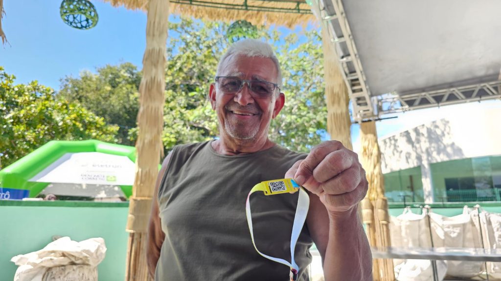 Parintins promove Recicla Galera e troca resíduos recicláveis por pulseiras de acesso à Festa dos Visitantes