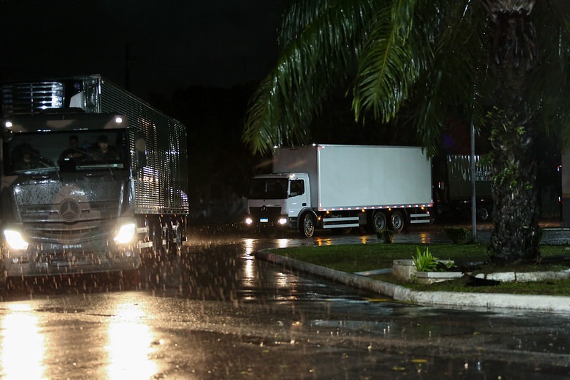 Manaus envia ajuda humanitária à Venezuela com 10 mil cestas, água e remédios após terremoto