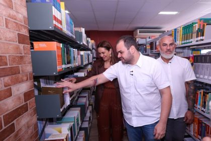 Governador Roberto Cidade inaugura biblioteca da UEA em Itacoatiara com acervo de 18 mil exemplares e serviços ao público