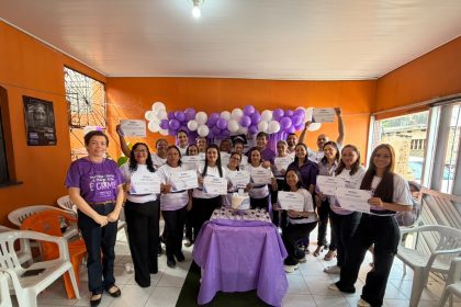 Prefeitura de Manaus certifica 16 participantes do curso Cuidador Comunitario de Pessoas Idosas no bairro Cidade Nova