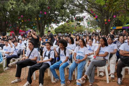 Pró-Jovem Digital forma 280 jovens em Ceilândia e Taguatinga e anuncia nova etapa com 1.568 vagas
