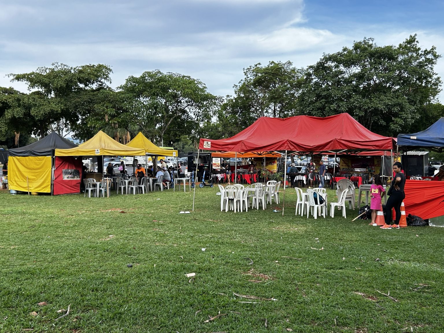 Festival Na Praia 2026 abre cadastro para 48 vagas de ambulantes em barracas com regras e cronograma