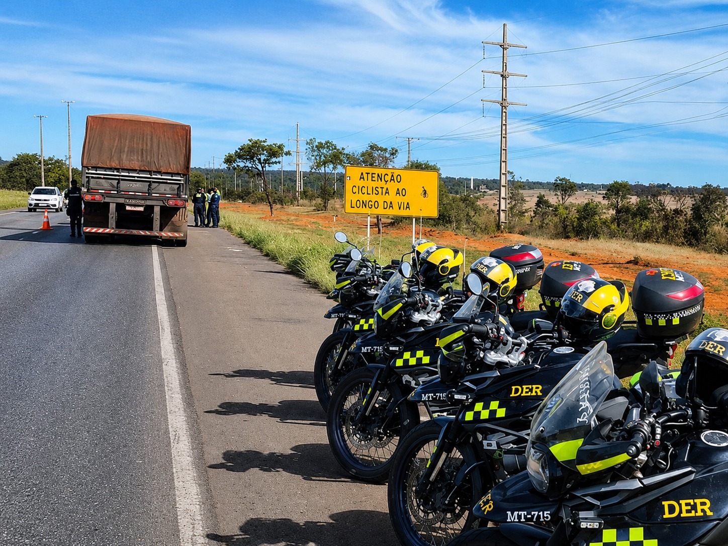 Fiscalização na Epia/DF-003 resulta em prisão por uso de documento falso e remoção de caminhão