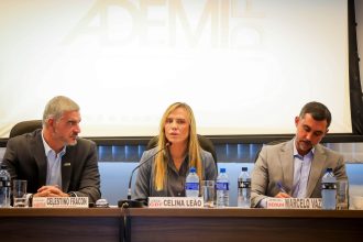 GDF e Ademi-DF discutem ampliação da oferta de terrenos regularizados e revisão de normas urbanísticas no DF