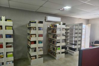 Biblioteca Pública de Samambaia recebe novos mobiliários, estantes e livros para ampliar atendimento e estudo