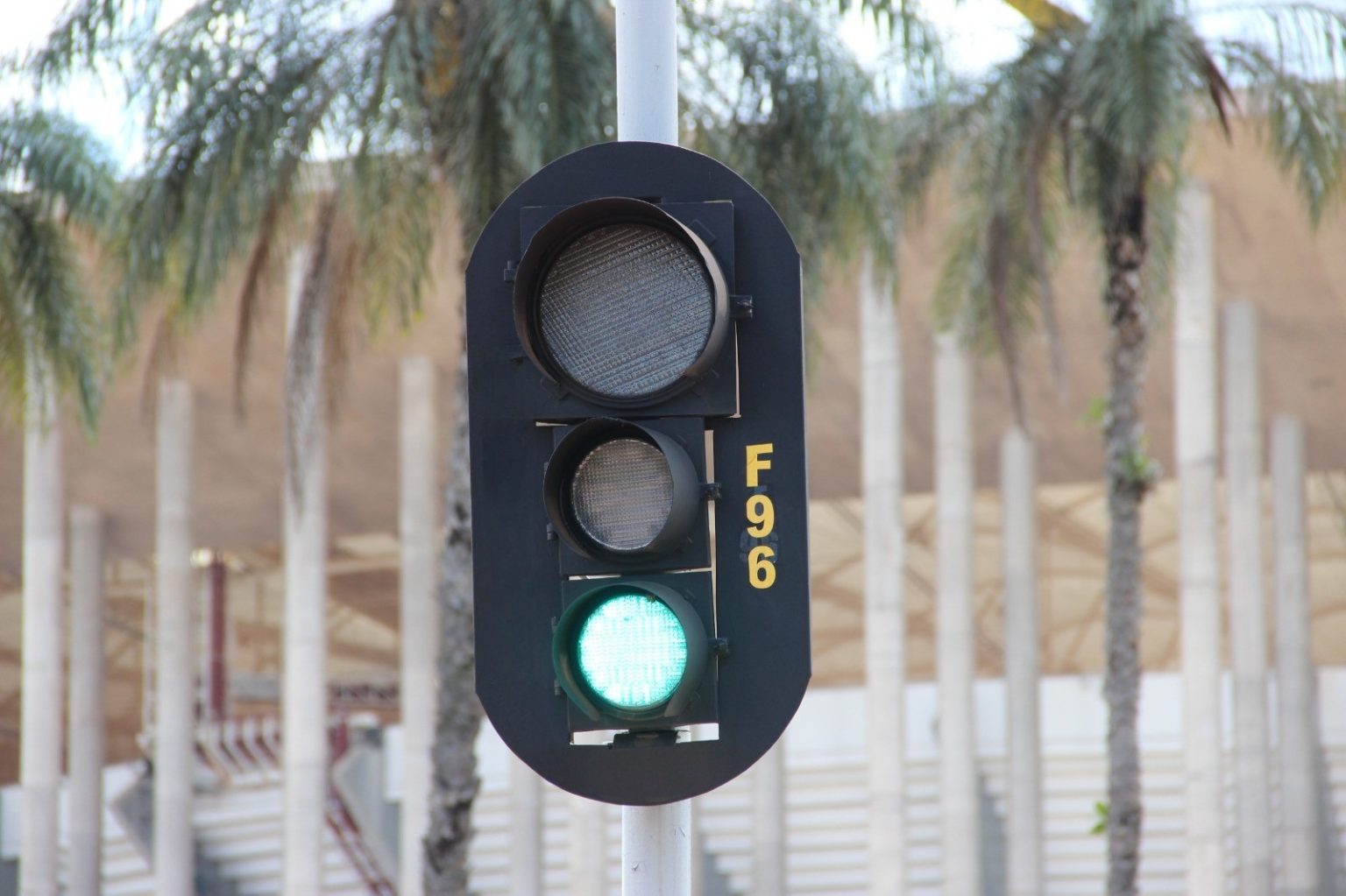 Detran-DF publica edital para manutenção e modernização do sistema semafórico do Distrito Federal por cinco anos