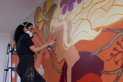 Siren ministra oficina gratuita Spray na Prática no IFB e antecipa exposição Fantasia Concreta no Espaço Cultural Renato Russo