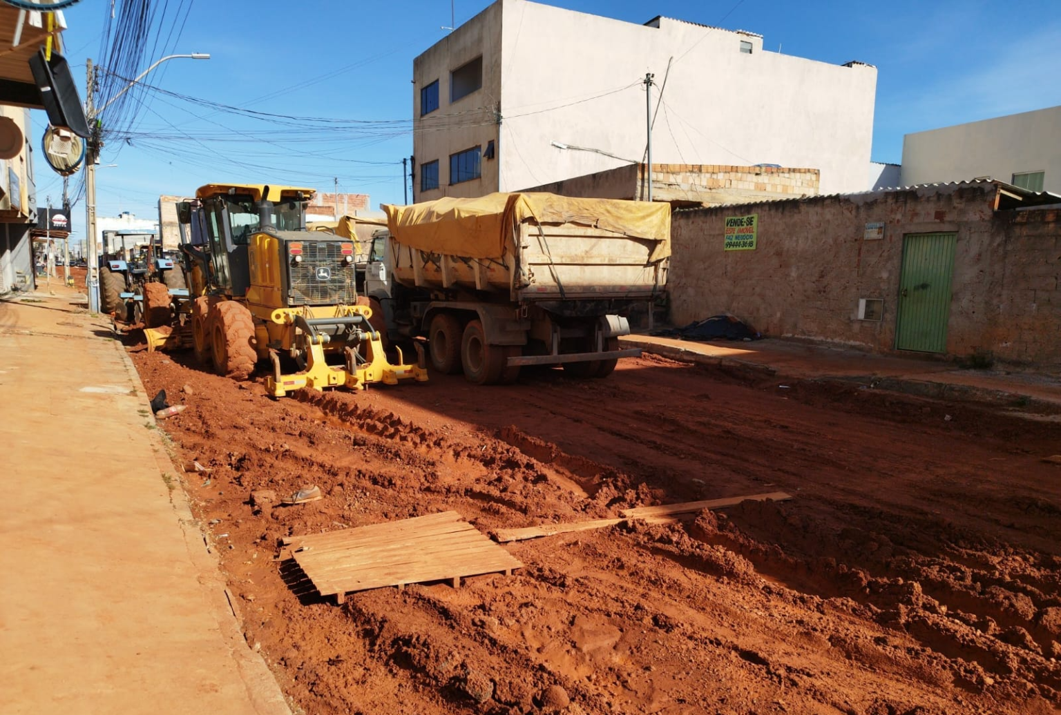 Obras na Avenida Del Lago no Itapoã avançam com ampliação para 2,2 km e investimento de R$ 4,6 milhões