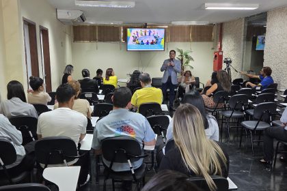 Hospital de Base realiza capacitação sobre atendimento a pessoas com deficiência e comunicação acessível