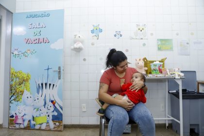 Calendário nacional incorpora vacina pneumocócica 20 e define transição do esquema infantil