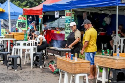 Secretaria abre edital para ambulantes no show Djavanear 50 anos na Arena Mané Garrincha